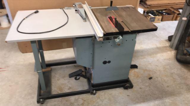 Delta 10 in. Tilting Arbor Table Saw 3HP