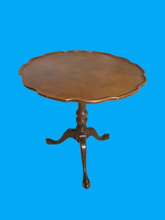 Mahogany Pie Crust Table with Tripod Base--