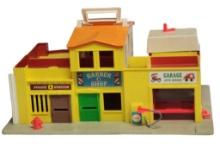 1973 Fisher-Price Little People Mainstreet Town