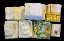 Assorted Twin Size Sheets and Pillow Cases : (2)