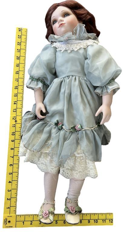 William Tung 1995 Limited Porcelain Doll