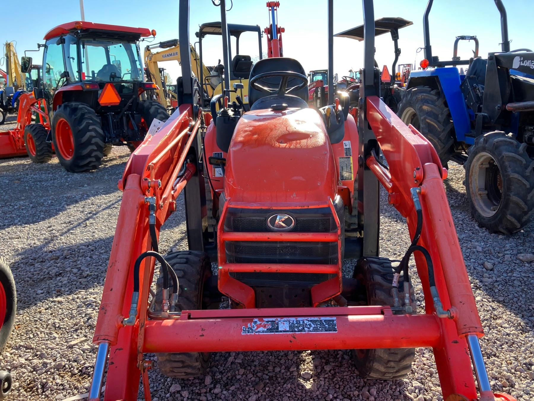 KUBOTA B26 TLB