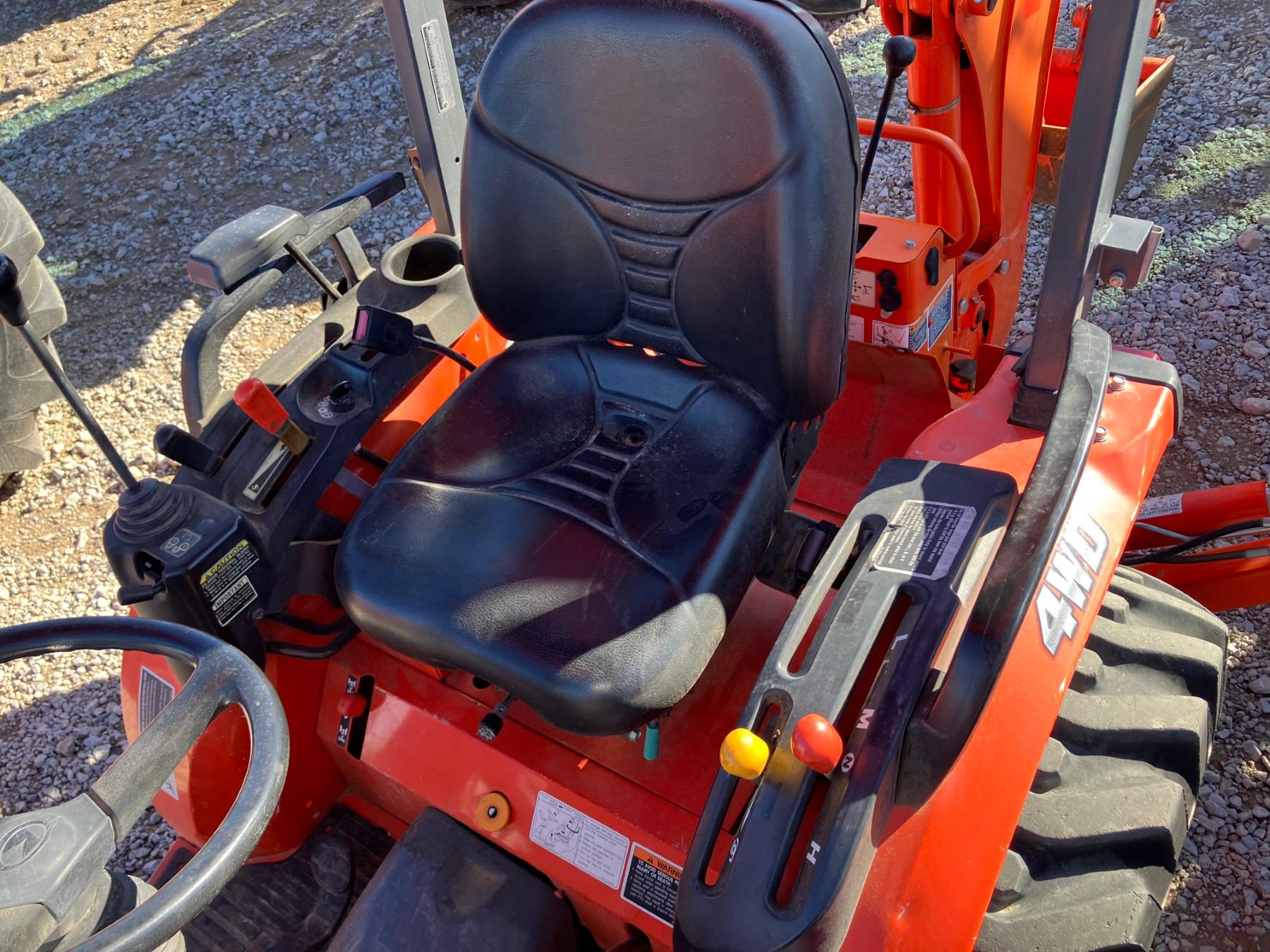 KUBOTA B26 TLB