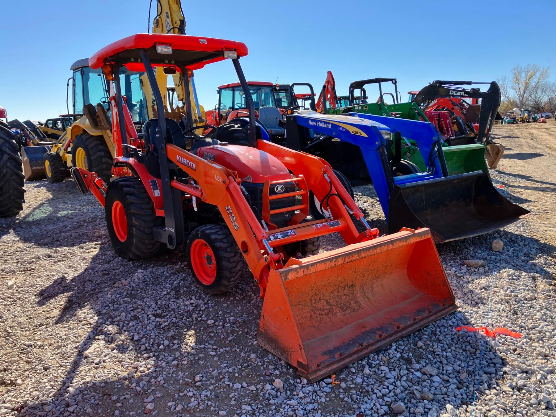 KUBOTA B26 TLB