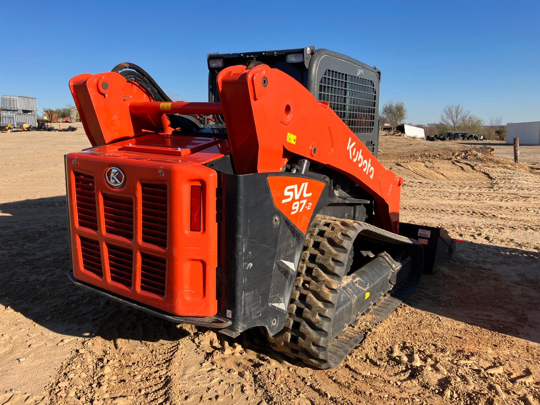 KUBOTA SVL97-2 SKIDSTEER