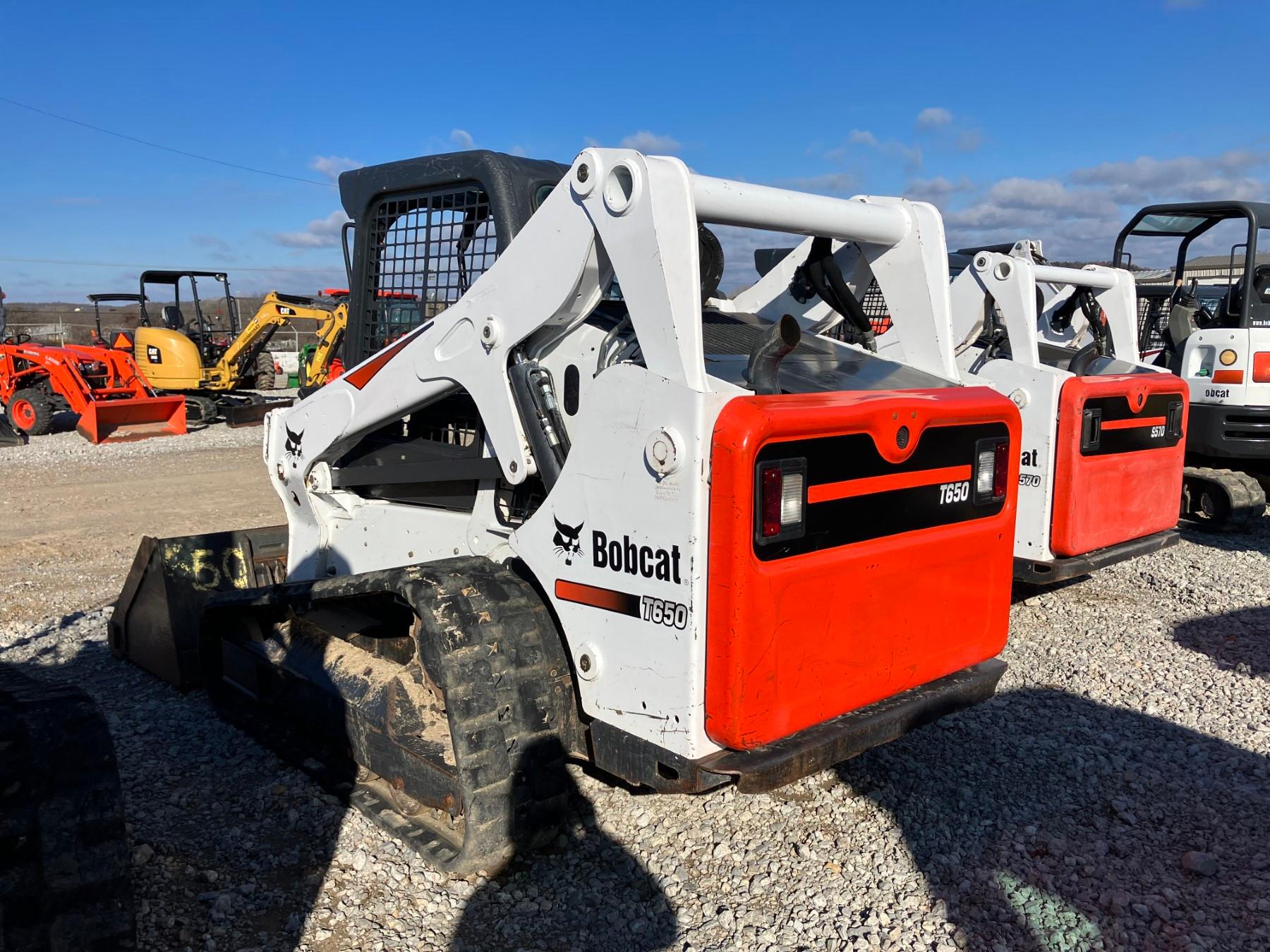 BOBCAT T650 SKIDSTEER