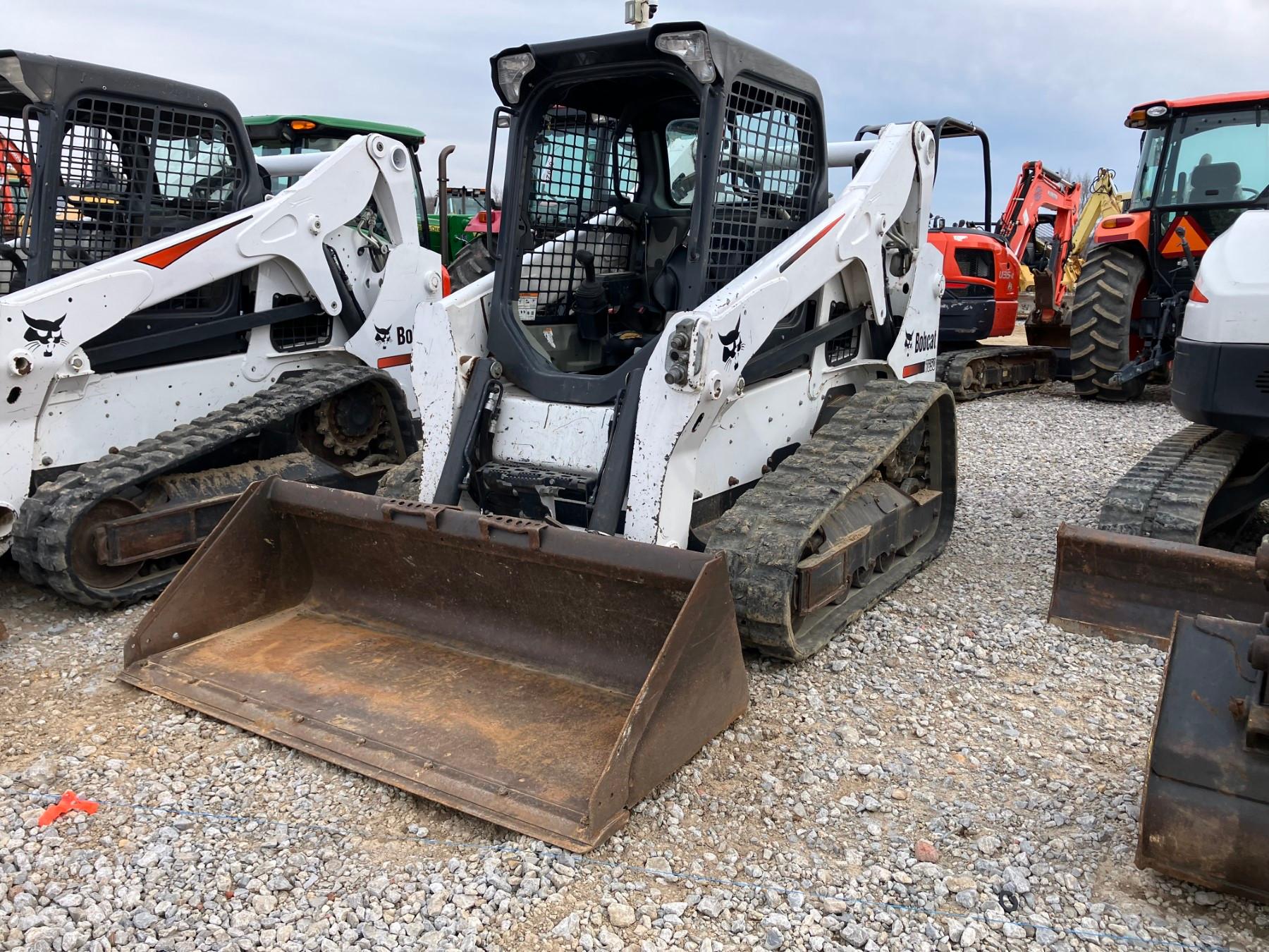 BOBCAT T650 SKIDSTEER