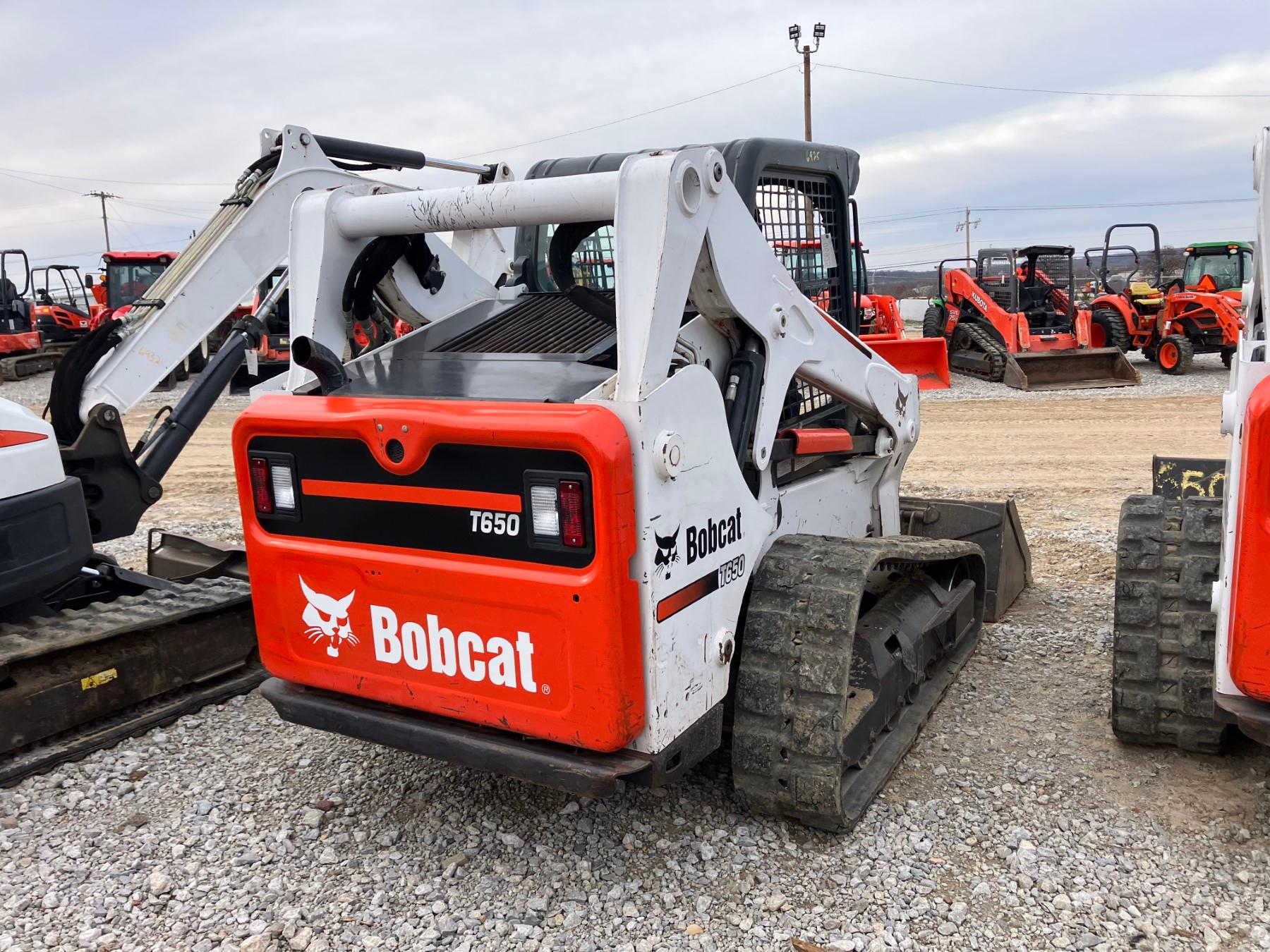 BOBCAT T650 SKIDSTEER