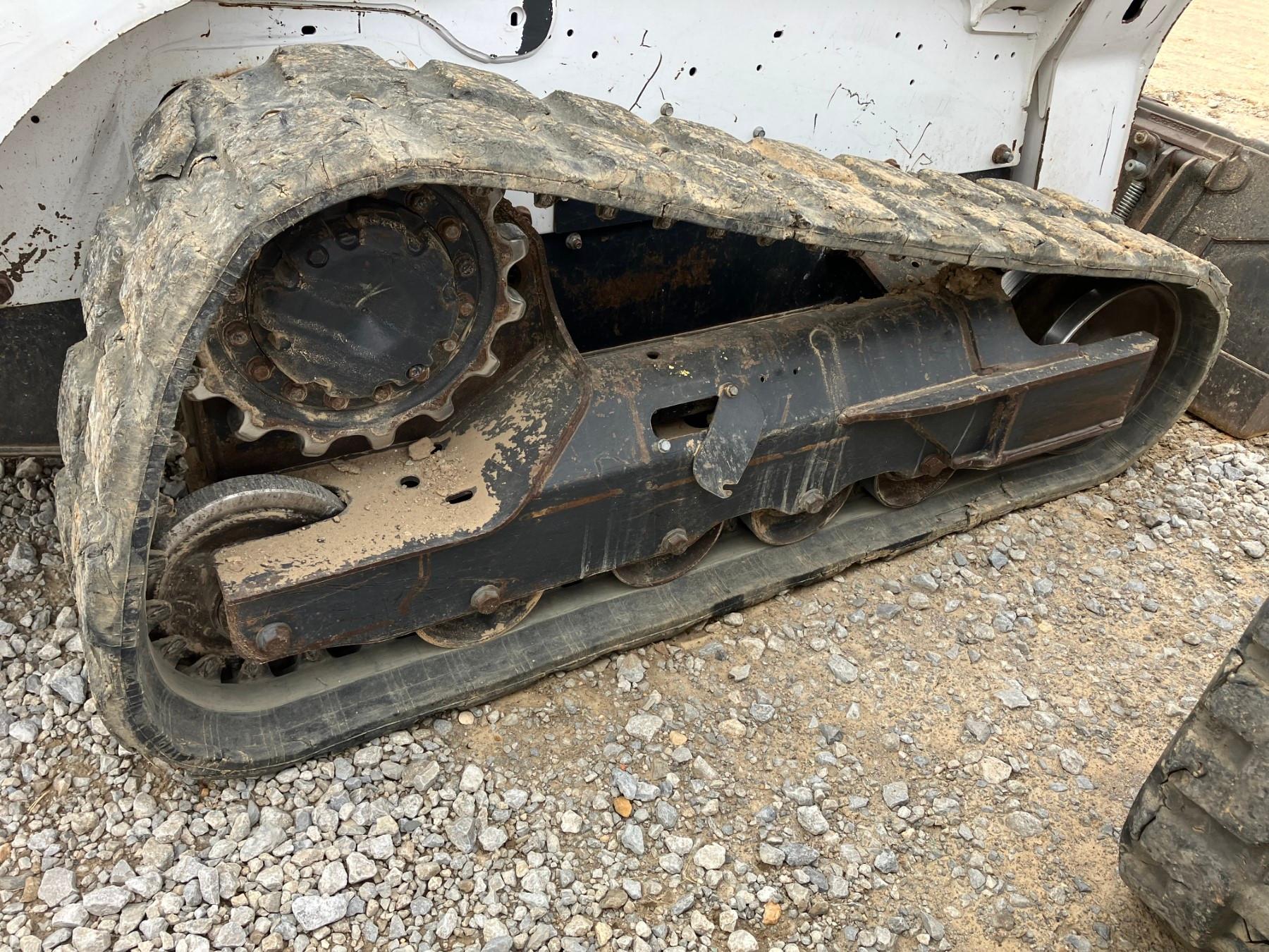 BOBCAT T650 SKIDSTEER