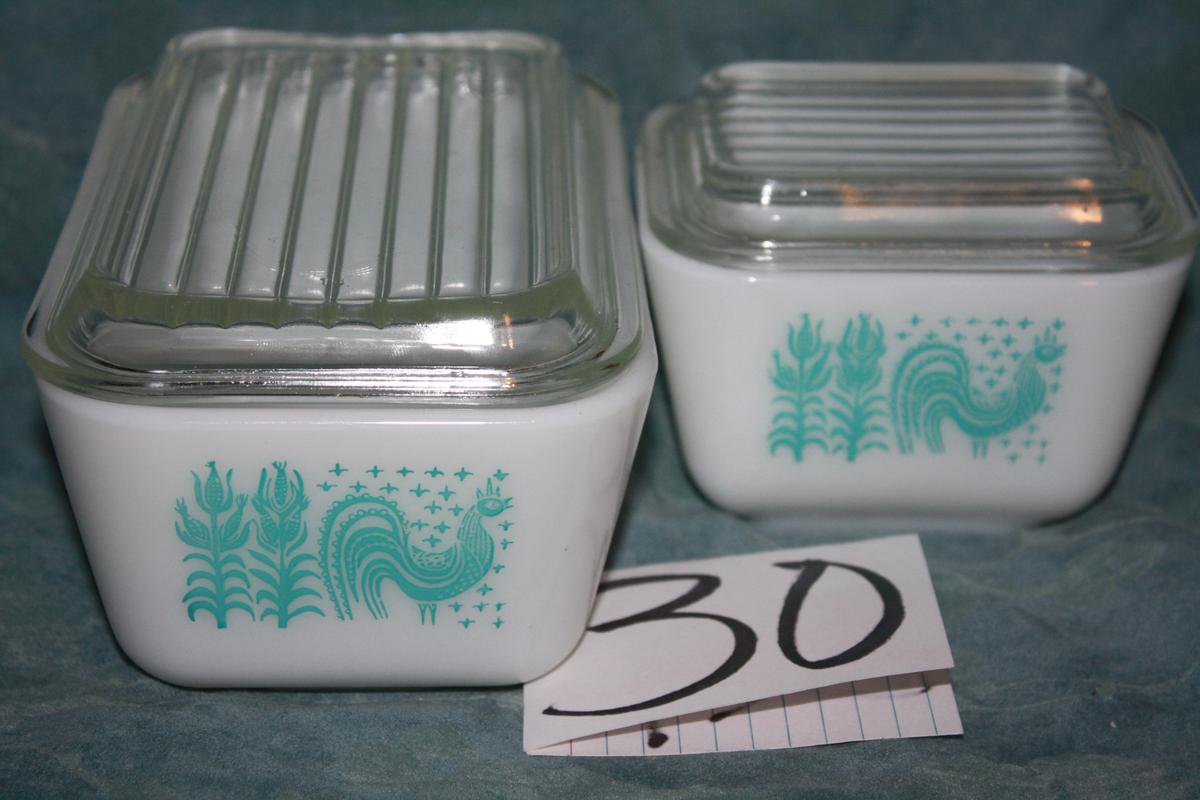 Vintage Pyrex Refridgerator Bowls With Lids