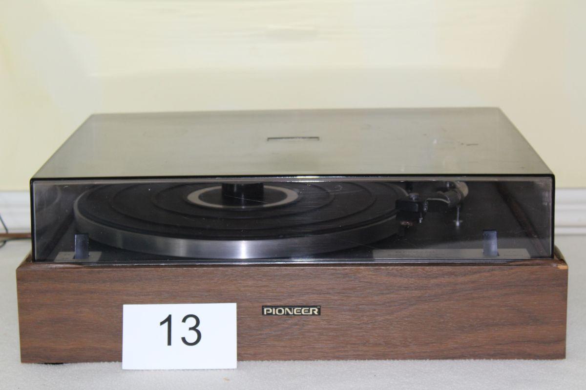 Pioneer Turntable