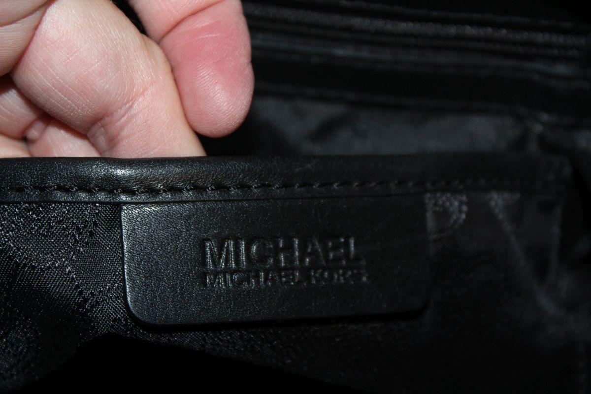 Michael Kors Haircalf Leather Handbag With Card
