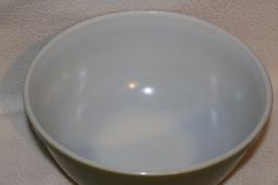 Vintage Pyrex #403 Green Verde 2.5qt Bowl