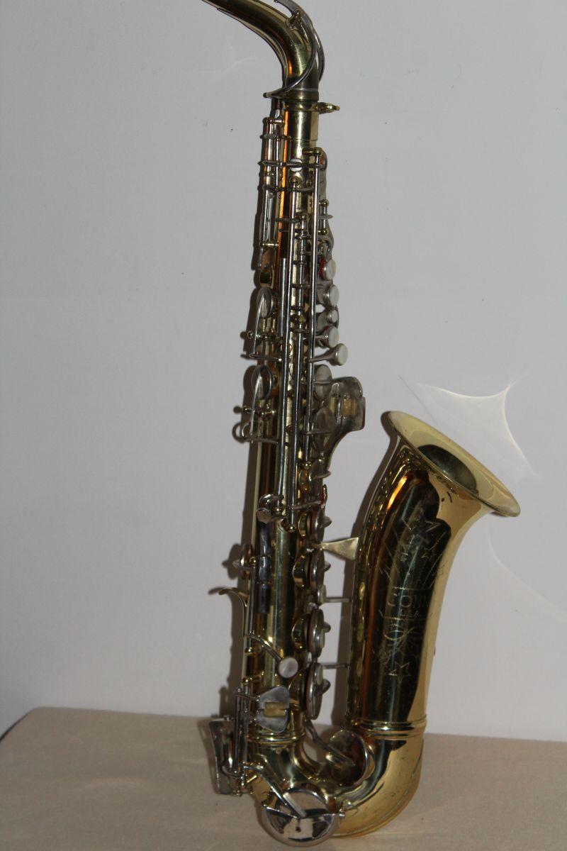 Conn Saxophone-Shooting Stars Design With Hard Case And Accessories