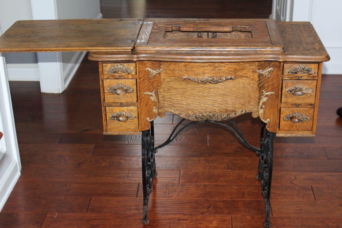 Stunning Ornate Antique Tiger Oak Sewing Machine Cabinet