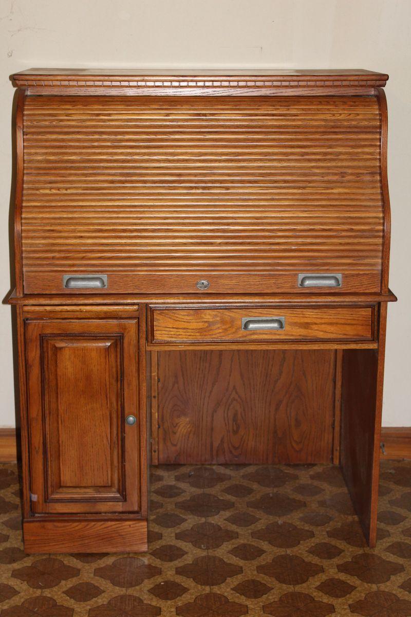 Nice Oak Roll Top Desk