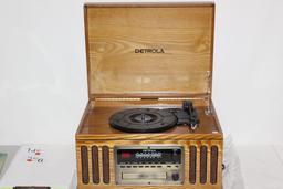 DETROLA CD, Radio, Phono & Cassette Player #KM837 W/Manual