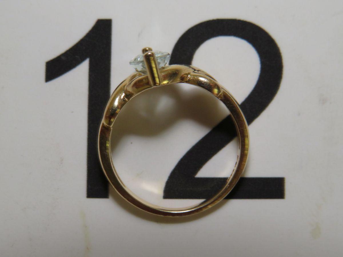 14K Yellow Gold Ring W/Clear Stone