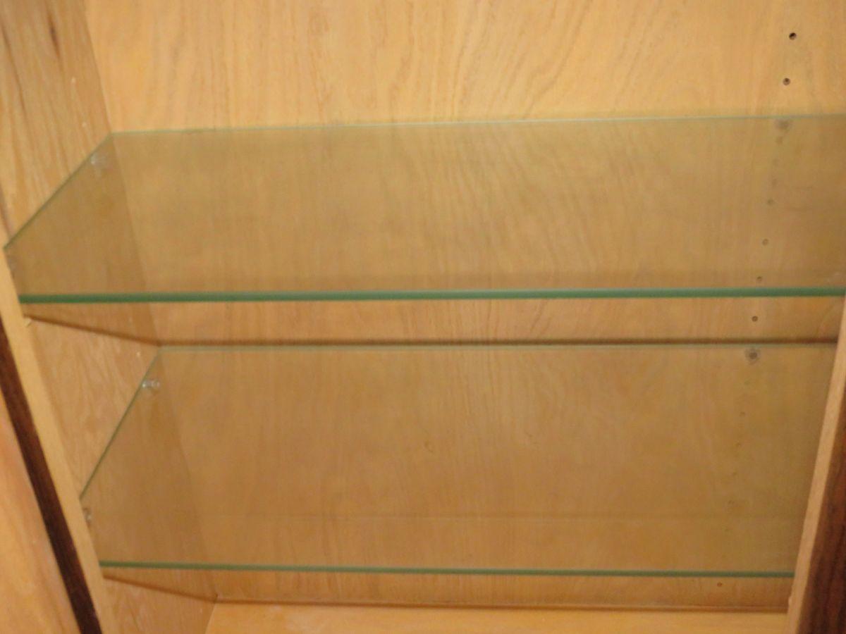 NICE Custom Made Oak 2 Door Case W/Glass Shelves