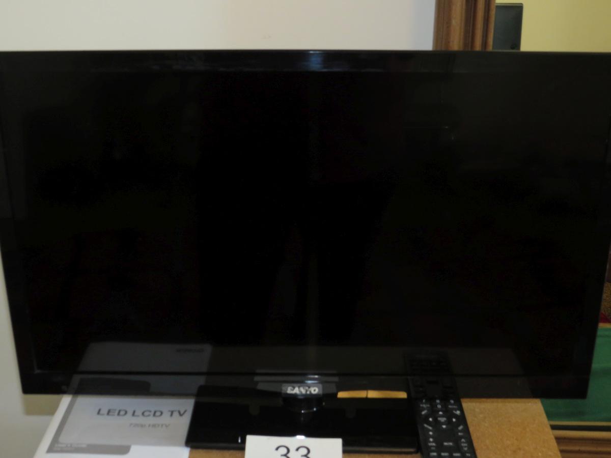 Sanyo 24" LED LCD TV W/Remote, Manual & Swivel Stand