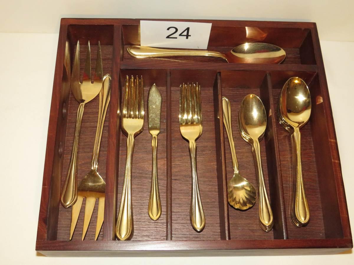 NICE 40 Piece Farberware 18/0 Gold Plated Flatware W/Open Storage Box