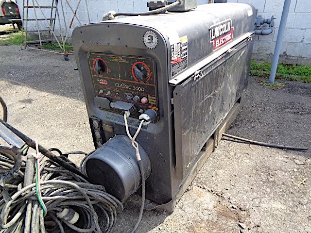 2012 LINCOLN Classic 300D, 300 Amp Skid Mounted Welder, s/n C1120500331, Pe