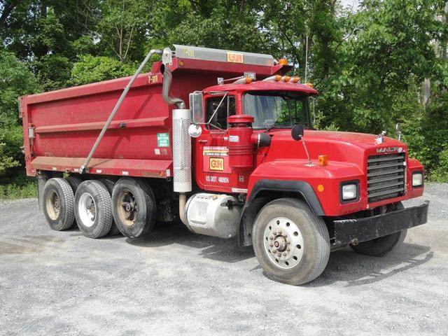 1999 MACK Model RD688S Tri-Axle Dump Truck, VIN# 1M2P267CXX043187, powered