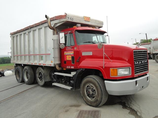 1995 MACK Model CL713 Tri-Axle Dump Truck, VIN# 1M2AD62C7SW002908, powered