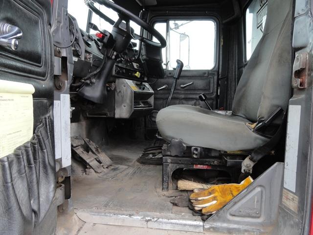 2000 MACK Model RD688S Tri-Axle Dump Truck, VIN# 1M2P270C5YM054681, powered