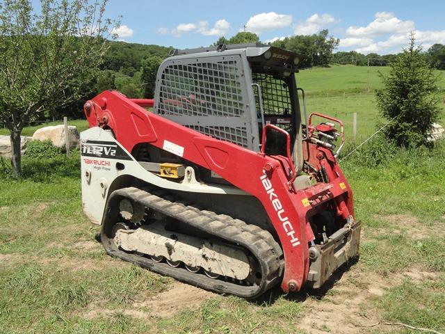 2016 TAKEUCHI Model TL12V-2 Crawler Skid Steer Loader, s/n 412000297, power