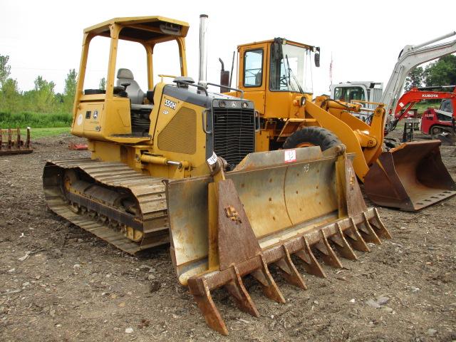 2004 JOHN DEERE Model 550H LGP Crawler Tractor s/n 940113, powered by John