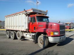 (Unit #7-54) 1995 MACK Model CL713 Tri-Axle Dump Truck, VIN# 1M2AD62C5SW002