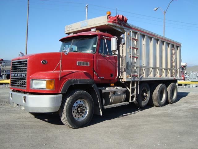 (Unit #7-52) 1995 MACK Model CL713 Tri-Axle Dump Truck, VIN# 1M2AD62C5SW002