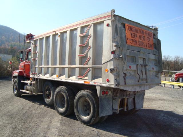 (Unit #7-52) 1995 MACK Model CL713 Tri-Axle Dump Truck, VIN# 1M2AD62C5SW002