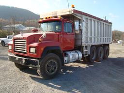 (Unit #7-48) 1993 MACK Model RD688S Tri-Axle Dump Truck, VIN# 1M2P267C5PM01