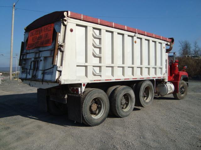 (Unit #7-48) 1993 MACK Model RD688S Tri-Axle Dump Truck, VIN# 1M2P267C5PM01