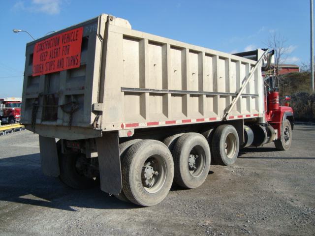 (Unit #7-219) 1993 MACK Model RD688S Tri-Axle Dump Truck, VIN# 2M2P270CXPC0