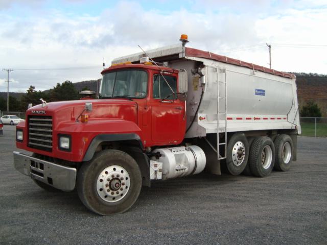 (Unit #7-71) 1999 MACK Model RD688S Tri-Axle Dump Truck, VIN# 1M2P270CXXM04