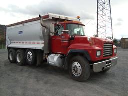 (Unit #7-71) 1999 MACK Model RD688S Tri-Axle Dump Truck, VIN# 1M2P270CXXM04