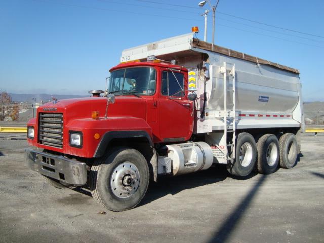 (Unit #7-63) 1998 MACK Model RD688S Tri-Axle Dump Truck, VIN# 1M2P270C5WM03