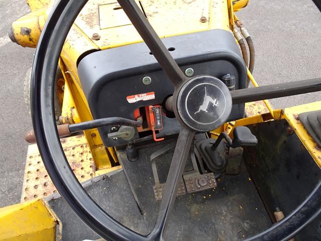 (Unit# 10-102) 1990 JOHN DEERE Model 310C Tractor Loader Backhoe, s/n 76406