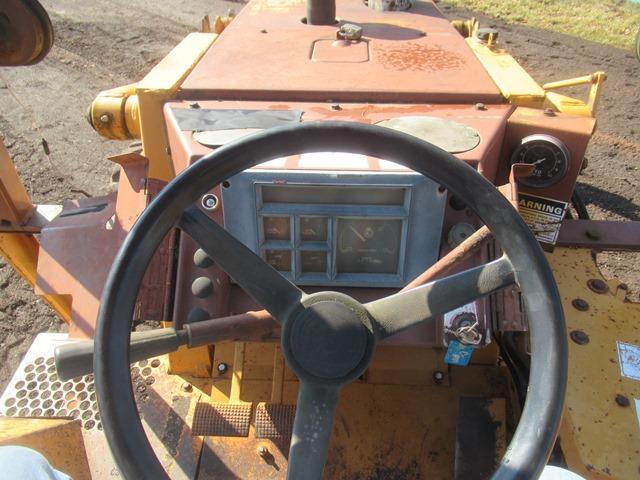 1987 CASE Model 480E LL, 4x4 Skip Loader, s/n 17003835, powered by Case die