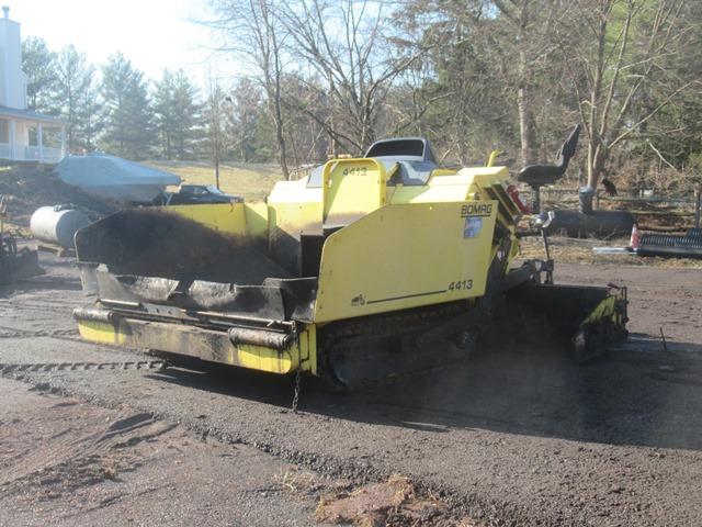 2007 BOMAG Model 4413 Crawler Asphalt Paver, s/n 911835181010, powered by C