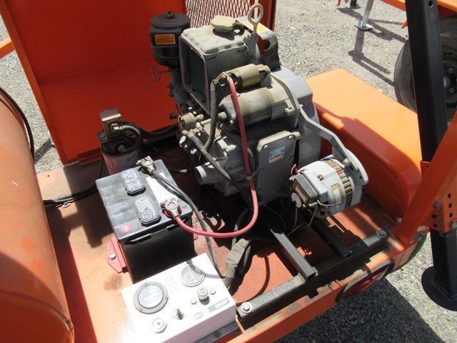 1995 DIETZ Model D2000 Portable Arrow Board, s/n 156, powered by Kubota EL300-E diesel engine,