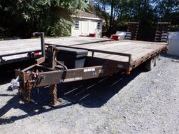 2004 INTERNATIONAL Tandem Axle Tag-A-Long Trailer, VIN# 4ZHCF20254P000323, equipped with 7'8" x 20'