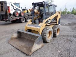 2000 CATERPILLAR 226 Skid Steer Loader, s/n 5FZ02097, powered by Perkins 4 cylinder diesel engine