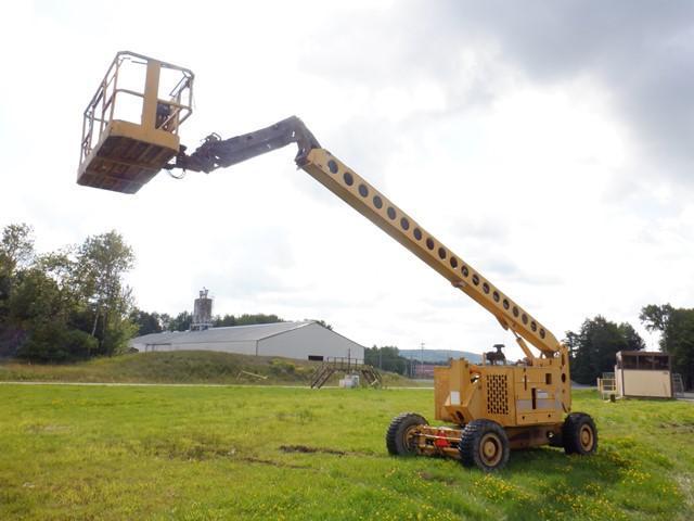 1998 GROVE Model AMZ86XT, 80', 4x4 Aerial Lift, s/n 45008, powered by Cummins 4 cylinder diesel