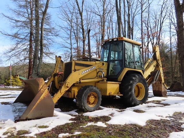 1993 JOHN DEERE Model 410D, 4x4 Tractor Loader Extend-A-Hoe, s/n 794991, powered by JD diesel engine