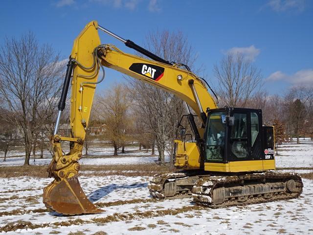 2018 CATERPILLAR Model 325F LCR Hydraulic Excavator, s/n NDJ20246, powered by Cat C4.4 diesel engine