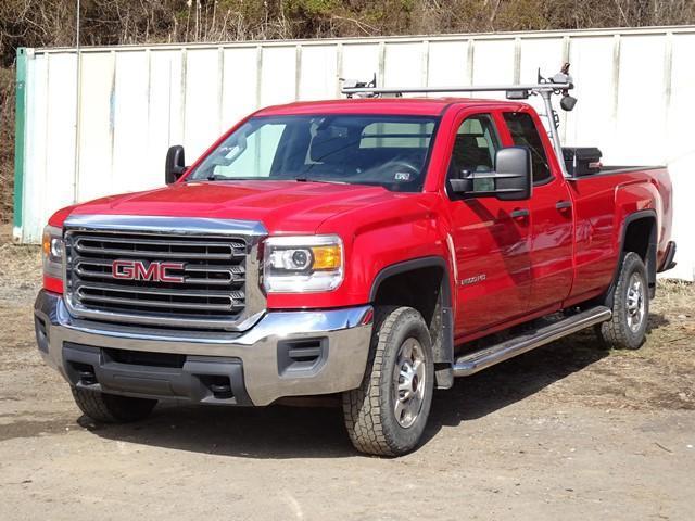 2015 GMC Model 2500HD, 4x4 Crew Cab Pickup Truck, VIN# 1GT22XEG1FZ136174, powered by Vortec 6.0L gas